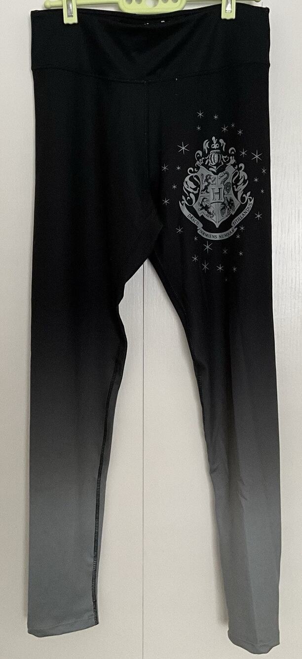 Women’s Juniors' HARRY POTTER Hogwarts Crest Ombre Yoga Leggings Size Medium